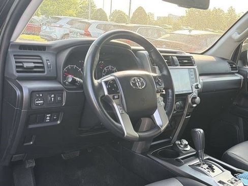 Used 2024 Toyota 4Runner SR5 Premium AWD/4WD image 10