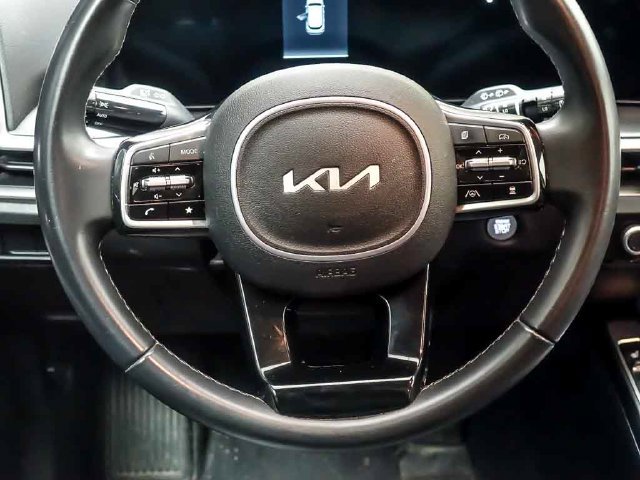 Used 2024 Kia Sorento S FWD image 14