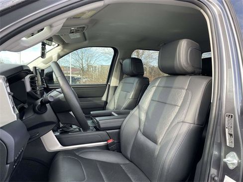 Used 2023 Toyota Tundra Limited image 19