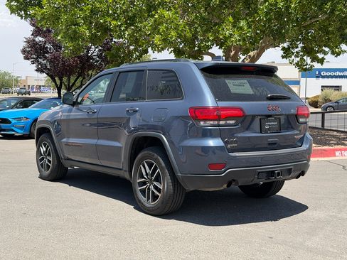 Used 2019 Jeep Grand Cherokee Trailhawk w/ Trailhawk Luxury Group AWD/4WD image 8