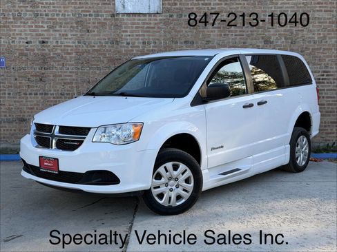 Used 2019 Dodge Grand Caravan SE image 8