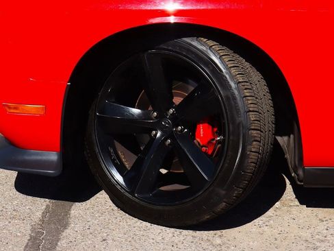 Used 2009 Dodge Challenger SRT8 image 5