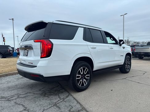 Used 2024 GMC Yukon AT4 w/ AT4 Premium Package image 6