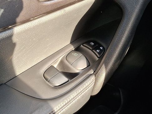 Used 2019 Nissan Rogue S w/ Special Edition Package image 26