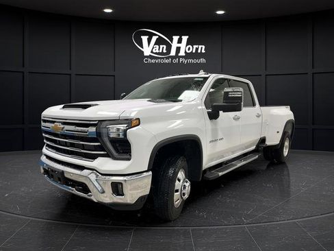 New 2026 Chevrolet Silverado 3500 LTZ w/ LTZ Plus Package AWD/4WD image 3