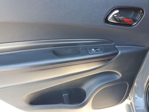 Used 2023 Dodge Durango GT image 12