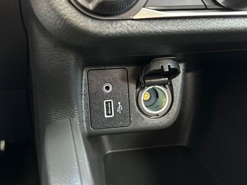 Used 2025 Nissan Versa S w/ S Plus Package image 29