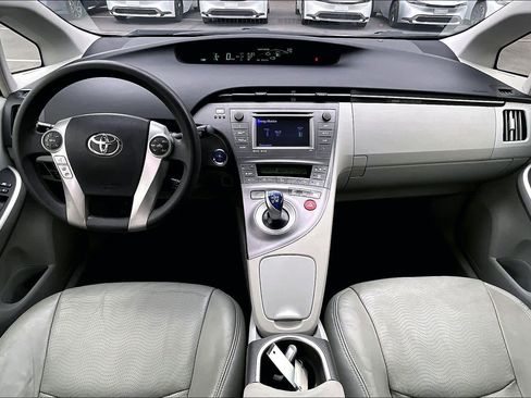 Used 2012 Toyota Prius Three image 13