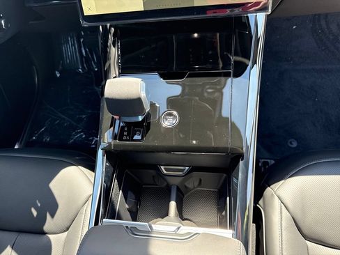 New 2026 Land Rover Range Rover Sport SE AWD/4WD image 18