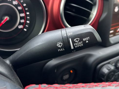 Used 2022 Jeep Gladiator Rubicon w/ Cold Weather Group AWD/4WD image 13