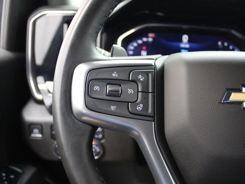 Used 2025 Chevrolet Silverado 1500 LTZ AWD/4WD image 37