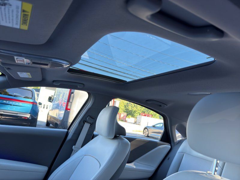 Used 2023 Hyundai Ioniq 6 Limited RWD image 19