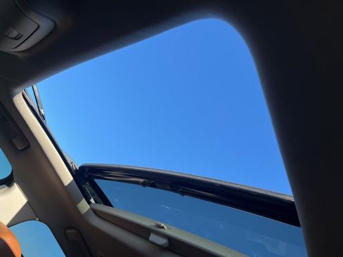 Used 2019 GMC Acadia SLT image 10