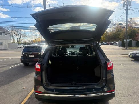 Used 2018 Chevrolet Equinox Premier image 27