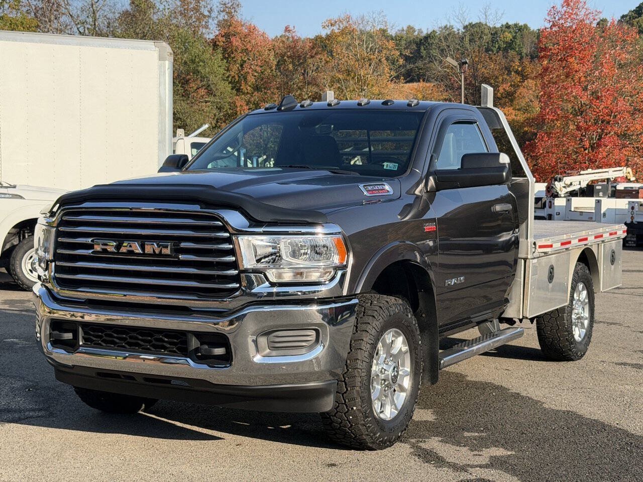 Used 2022 RAM 3500 SLT w/ Quick Order Package 27G SLT AWD/4WD image 1
