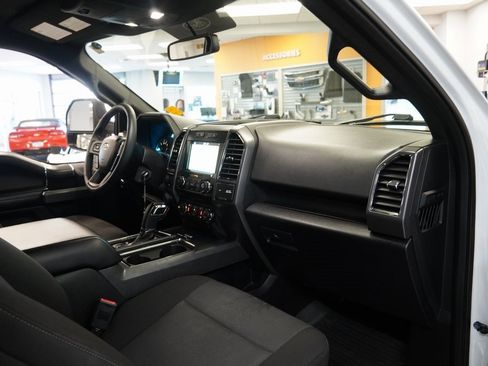 Used 2018 Ford F150 XLT w/ Equipment Group 302A Luxury image 33