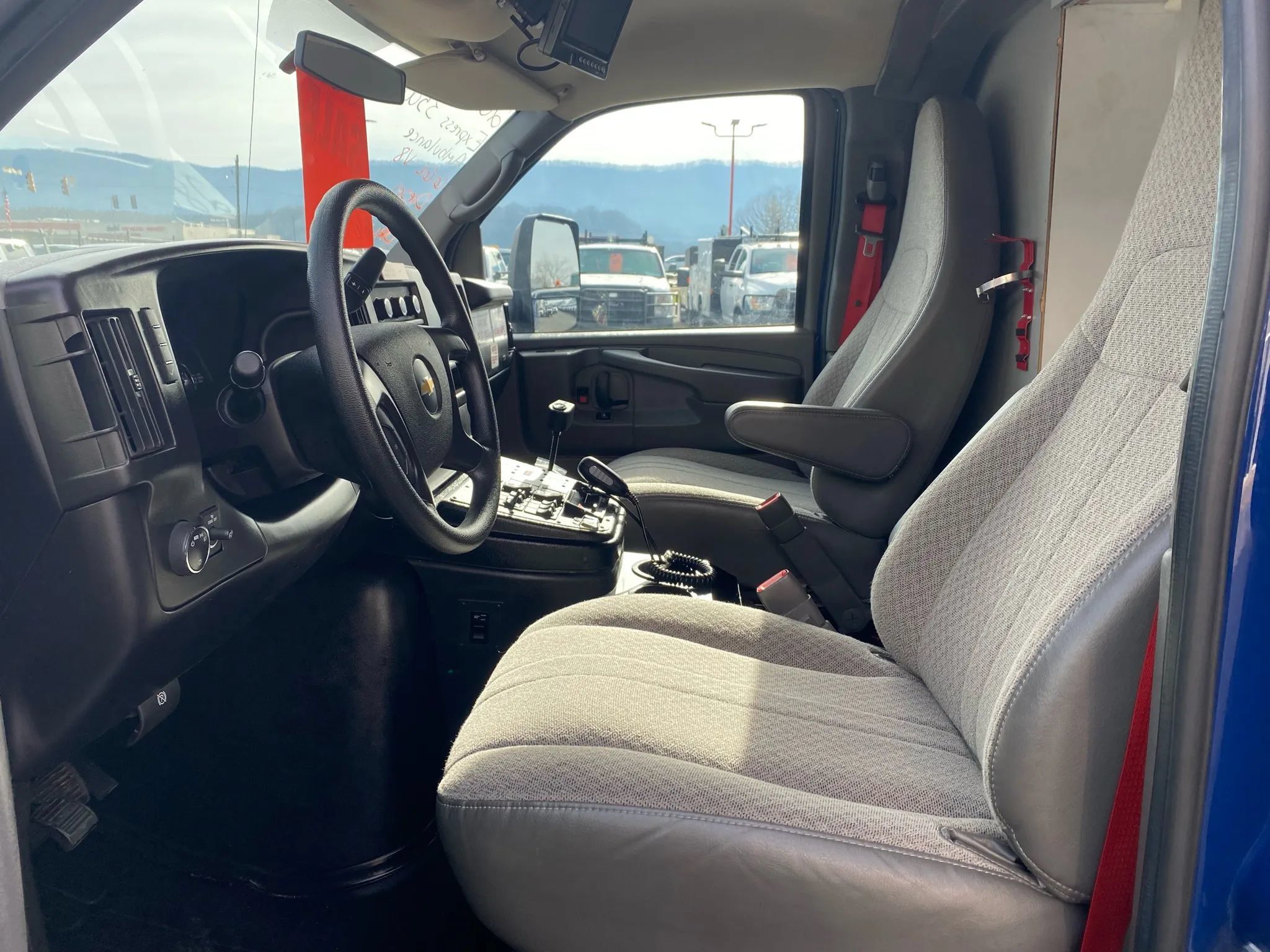 Used 2013 Chevrolet Express 3500 w/ Ambulance Package RWD image 10