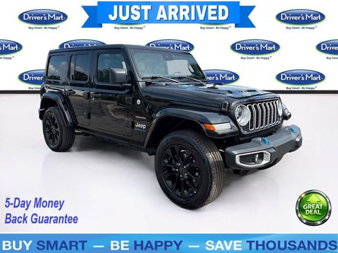 Used 2024 Jeep Wrangler Unlimited Sahara AWD/4WD image 1