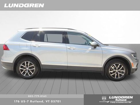 Used 2021 Volkswagen Tiguan SE AWD/4WD image 2