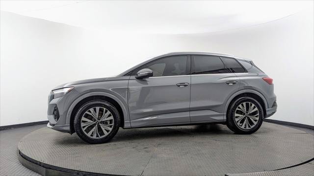 Used 2023 Audi Q4 e-tron Premium Plus w/ Premium Plus RWD image 3