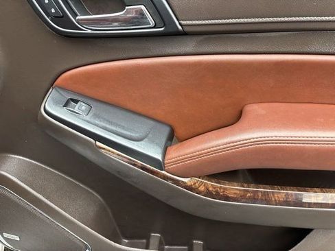 Used 2018 Chevrolet Tahoe Premier image 46