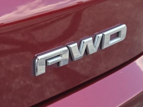Used 2018 GMC Acadia Denali w/ Technology Package AWD/4WD image 6