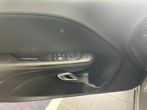Used 2019 Dodge Challenger GT RWD image 11