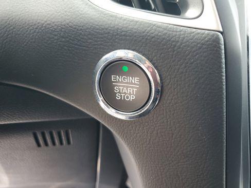 Used 2024 Ford Edge SEL w/ Convenience Package image 24