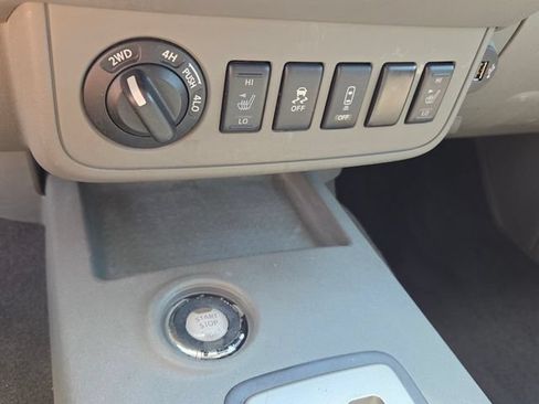 Used 2020 Nissan Frontier SV AWD/4WD image 22