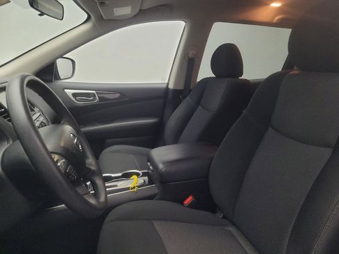Used 2020 Nissan Pathfinder S FWD image 17