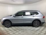 Used 2021 Volkswagen Tiguan SE w/ Panoramic Sunroof Package image 4