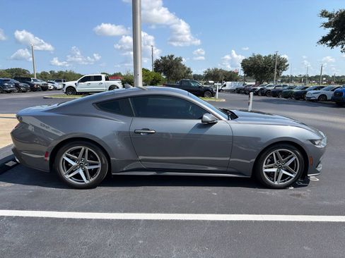 Used 2024 Ford Mustang Coupe RWD image 2