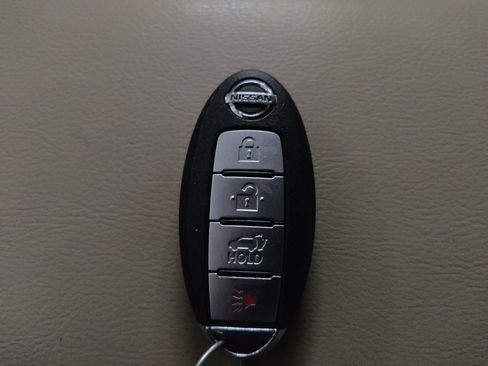 Used 2015 Nissan Rogue SL FWD image 32