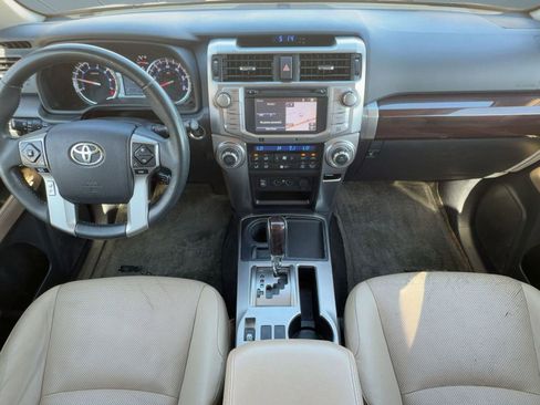Used 2015 Toyota 4Runner Limited image 13