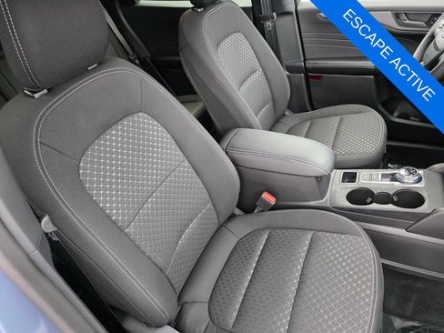 Used 2026 Ford Escape Active w/ Tech Pack #1 FWD image 26