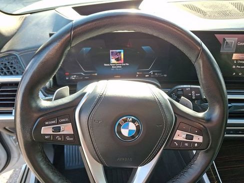 Used 2025 BMW X5 xDrive50e image 22