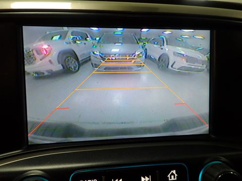 Used 2015 Chevrolet Silverado 1500 High Country w/ High Country Premium Package image 17