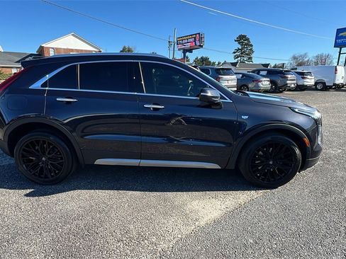 Used 2023 Cadillac XT4 Premium Luxury w/ Enhanced Visibility Package image 5