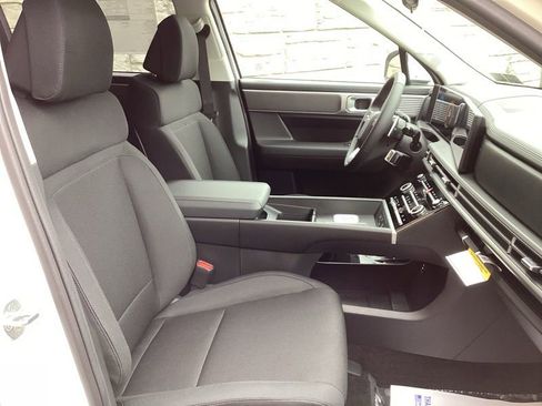 New 2026 Hyundai Santa Fe SE AWD/4WD image 18