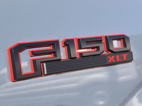 Used 2019 Ford F150 XLT w/ Equipment Group 302A Luxury image 26