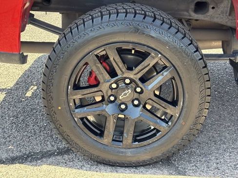 Used 2021 Chevrolet Silverado 1500 LT Trail Boss w/ Bed Protection Package AWD/4WD image 9