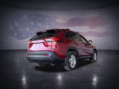 Used 2021 Toyota RAV4 XLE w/ Convenience Package AWD/4WD image 5