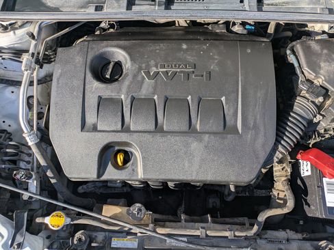 Used 2015 Toyota Corolla S image 32