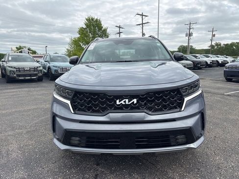 Used 2022 Kia Sorento SX AWD/4WD image 2