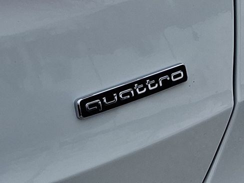 Certified 2025 Audi Q3 2.0T Premium Plus w/ Premium Plus Package image 34