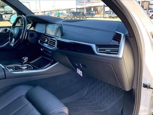 Used 2021 BMW X5 sDrive40i w/ Premium Package image 18