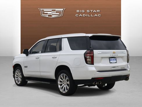Used 2021 Chevrolet Tahoe Premier w/ Premium Package RWD image 3