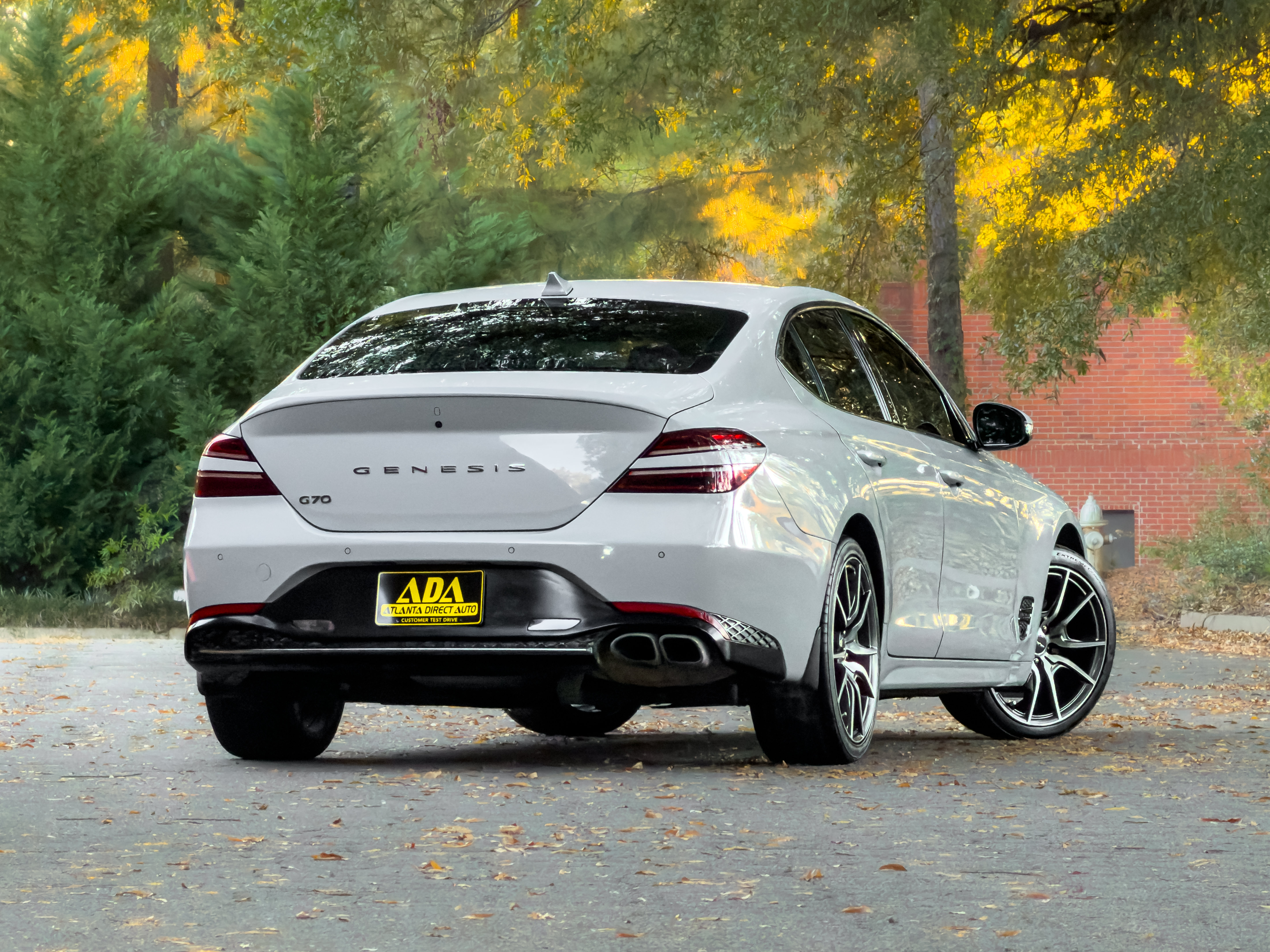 Used 2022 Genesis G70 2.0T w/ Prestige Package RWD image 4