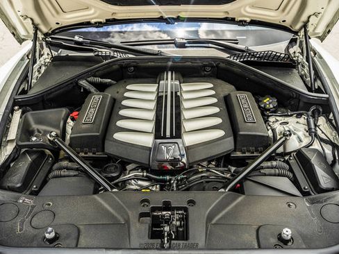 Used 2016 Rolls-Royce Dawn RWD image 23