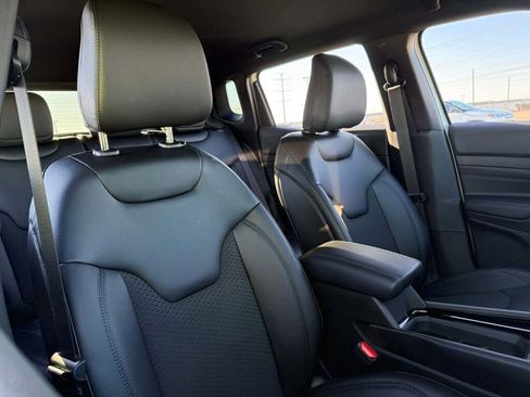 New 2026 Jeep Compass Latitude image 19